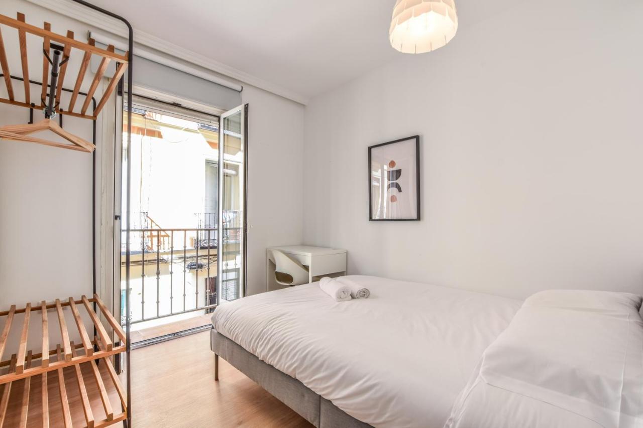 Apartamentos Reformados En Lavapies Мадрид Екстериор снимка