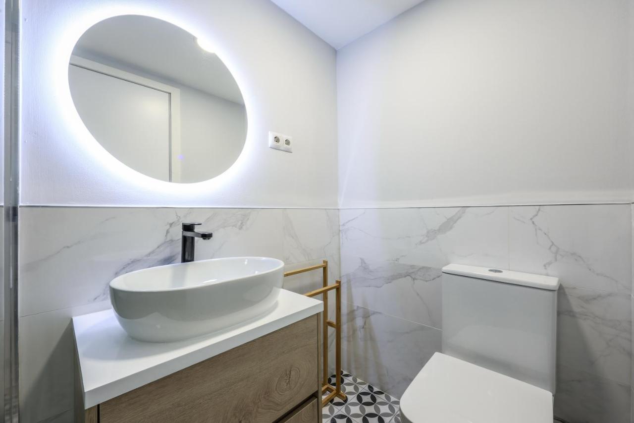 Apartamentos Reformados En Lavapies Мадрид Екстериор снимка