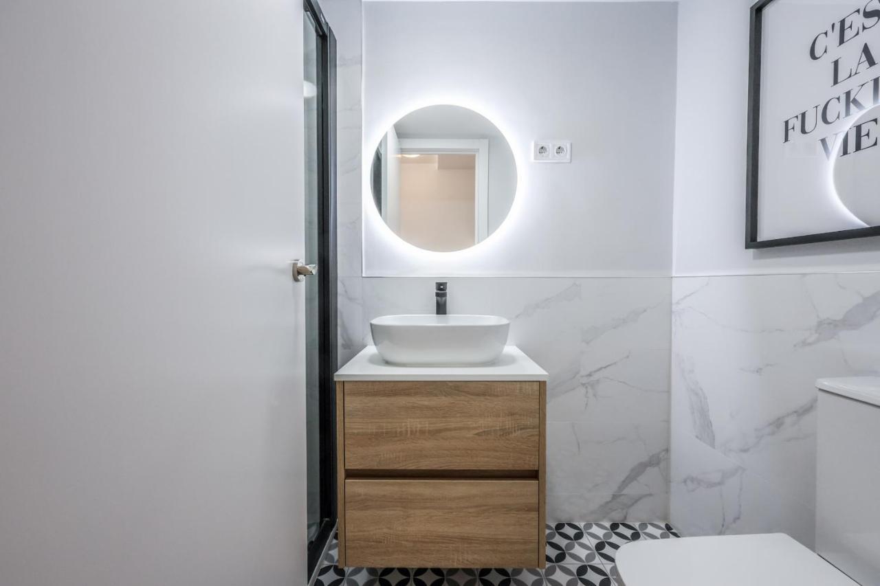 Apartamentos Reformados En Lavapies Мадрид Екстериор снимка
