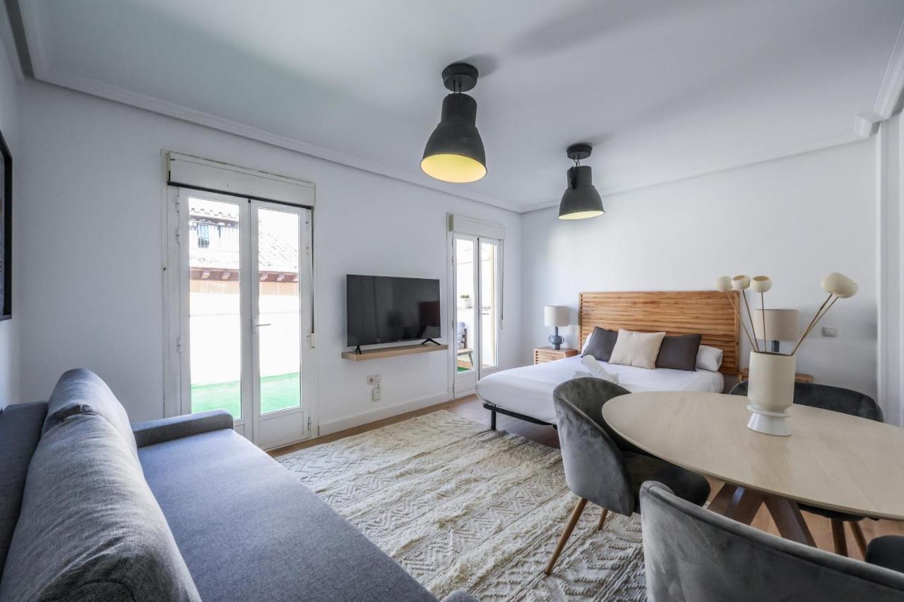Apartamentos Reformados En Lavapies Мадрид Екстериор снимка