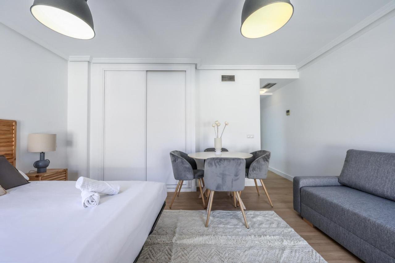 Apartamentos Reformados En Lavapies Мадрид Екстериор снимка